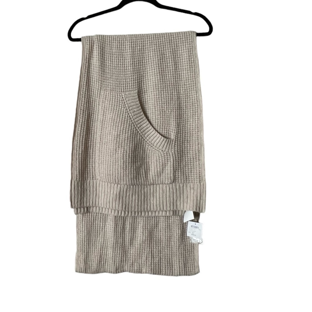 🎁 NWT Club Monaco “Claudile” oversized knit 100% cashmere scarf, oatmeal 🎁
